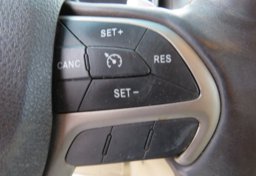 2015 Jeep Grand Cherokee - Image 35