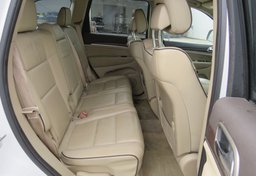 2015 Jeep Grand Cherokee - Image 29