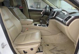 2015 Jeep Grand Cherokee - Image 25