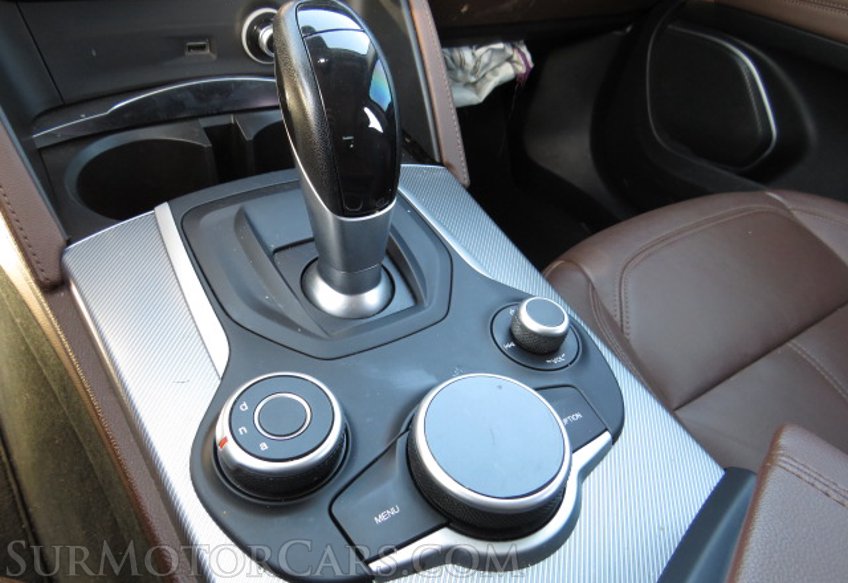 2018 Alfa Romeo Stelvio - Image 46