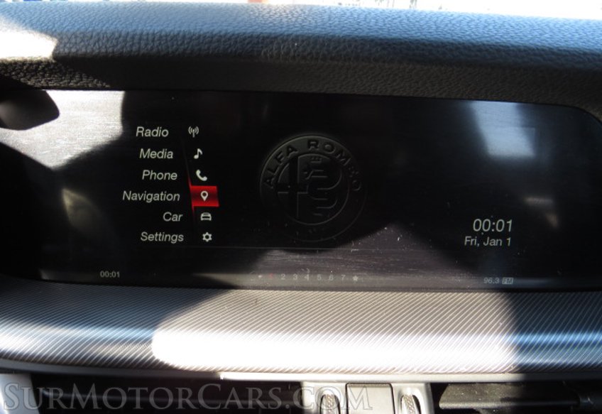 2018 Alfa Romeo Stelvio - Image 44