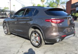 2018 Alfa Romeo Stelvio - Image 8