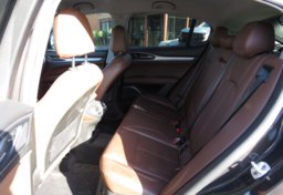 2018 Alfa Romeo Stelvio - Image 31