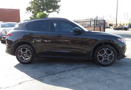 2018 Alfa Romeo Stelvio - Image 11