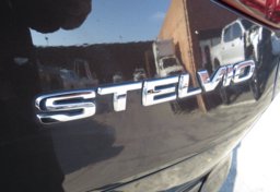 2018 Alfa Romeo Stelvio - Image 20