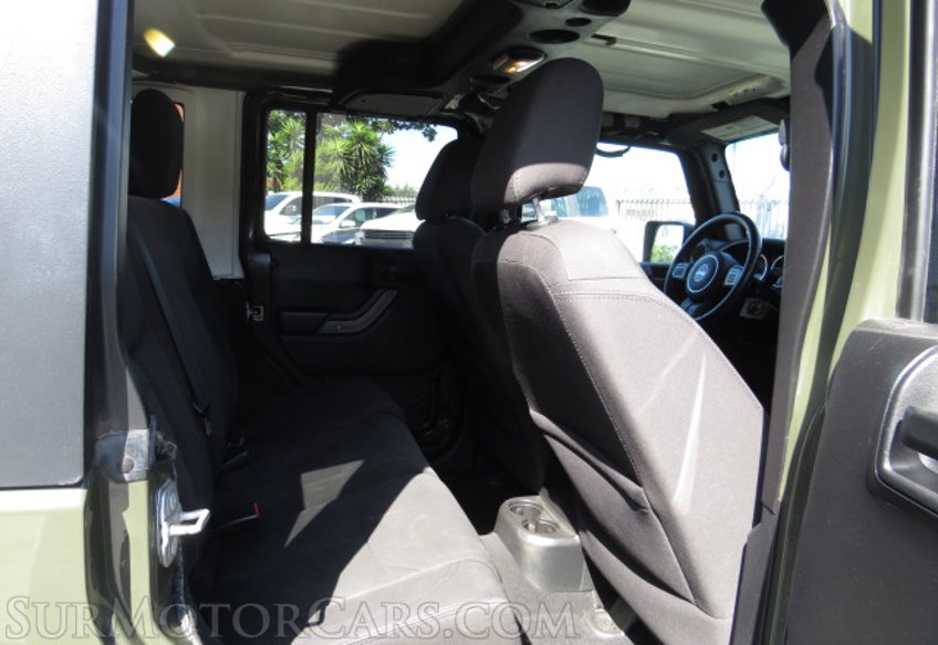 2016 Jeep Wrangler Unlimited - Image 29