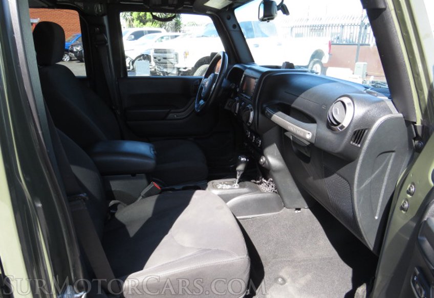 2016 Jeep Wrangler Unlimited - Image 25