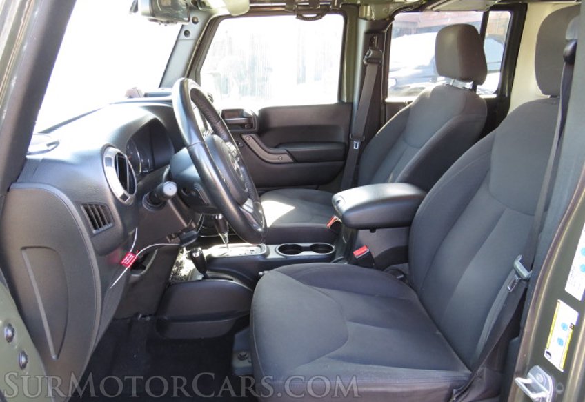 2016 Jeep Wrangler Unlimited - Image 22