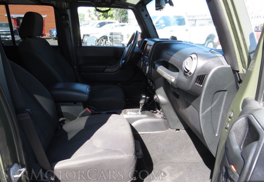 2016 Jeep Wrangler Unlimited - Image 23