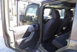 2016 Jeep Wrangler Unlimited - Image 20