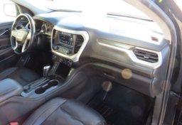 2018 GMC Acadia - Image 31