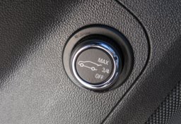 2018 GMC Acadia - Image 57