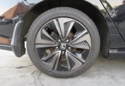 2017 Honda Civic Hatchback - Image 19