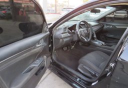 2017 Honda Civic Hatchback - Image 20