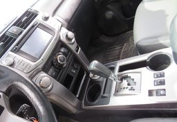 2015 Toyota 4Runner - Image 38