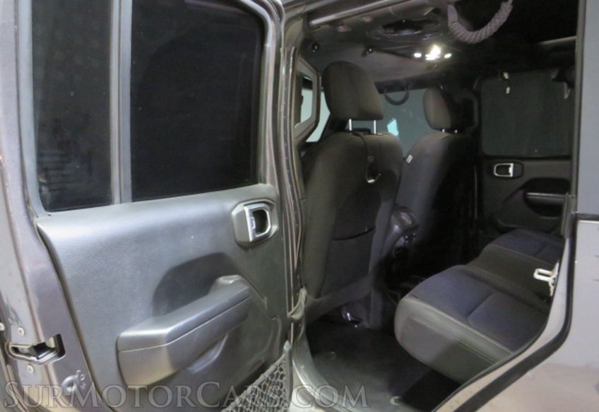 2021 Jeep Gladiator - Image 25