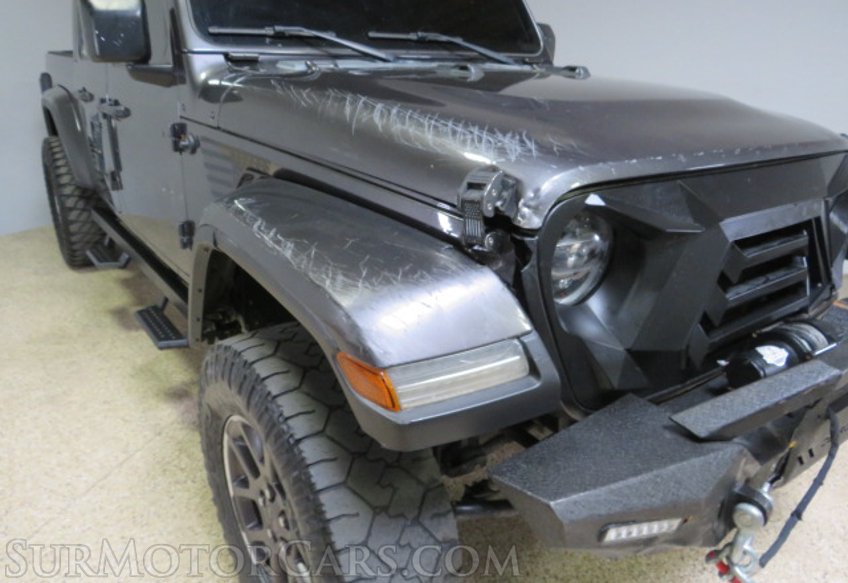 2021 Jeep Gladiator - Image 13