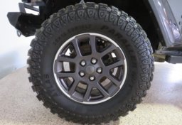 2021 Jeep Gladiator - Image 22