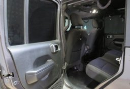 2021 Jeep Gladiator - Image 25