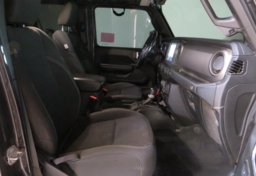 2021 Jeep Gladiator - Image 31