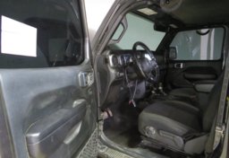 2021 Jeep Gladiator - Image 23