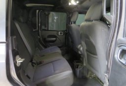 2021 Jeep Gladiator - Image 28