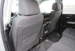 2018 Chevrolet Silverado 1500 - Image 32