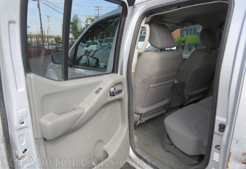 2016 Nissan Frontier - Image 25