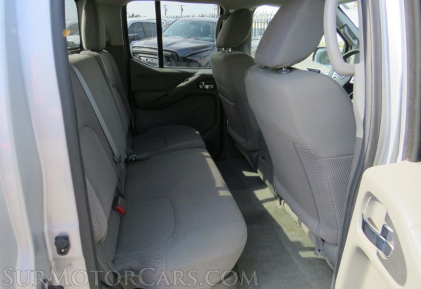 2016 Nissan Frontier - Image 28