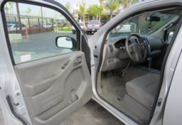 2016 Nissan Frontier - Image 19