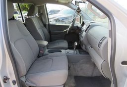 2016 Nissan Frontier - Image 22