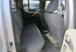 2016 Nissan Frontier - Image 28