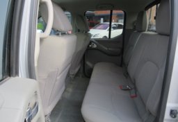 2016 Nissan Frontier - Image 27