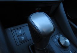 2015 Lexus RC 350 - Image 32