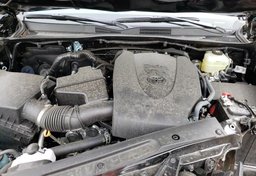 2021 Toyota Tacoma 4WD - Image 6