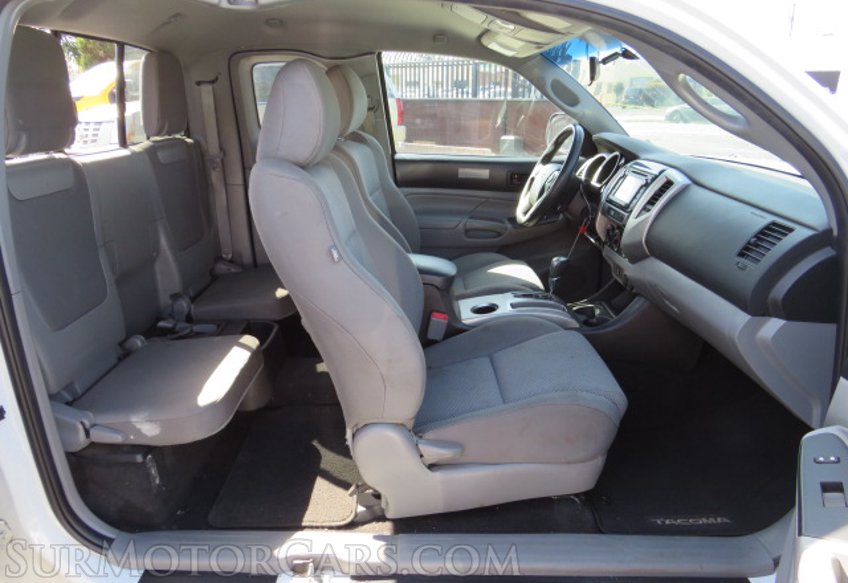 2014 Toyota Tacoma - Image 23