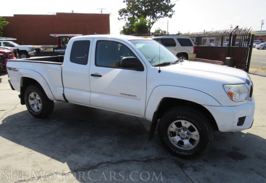 2014 Toyota Tacoma - Image 11