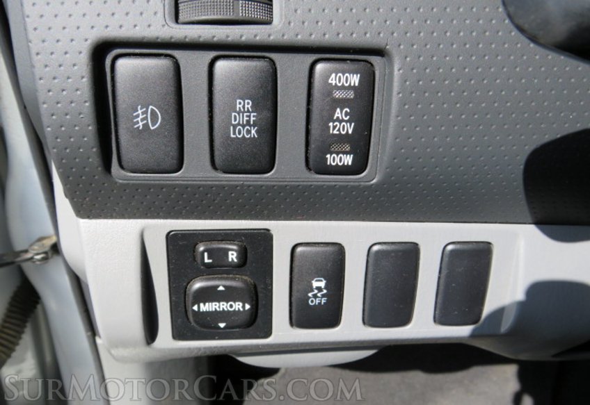 2014 Toyota Tacoma - Image 34