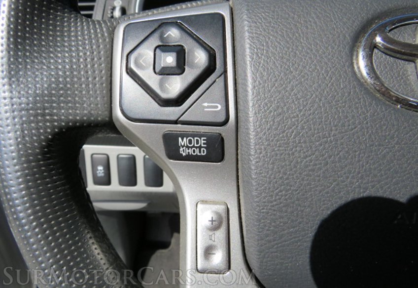 2014 Toyota Tacoma - Image 32