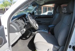 2014 Toyota Tacoma - Image 17