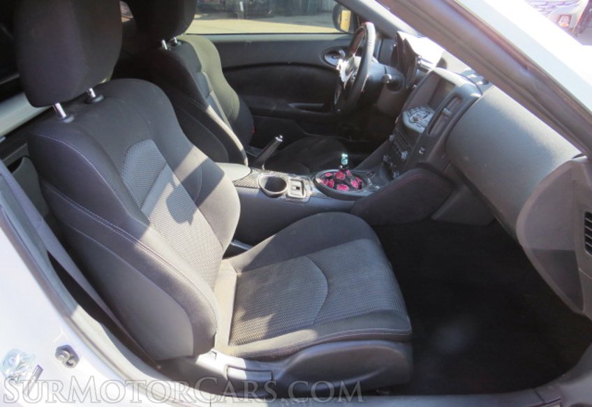 2020 Nissan 370Z Coupe - Image 22