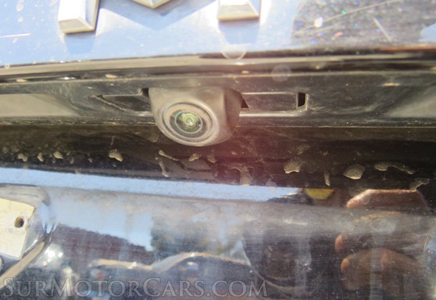 2020 Toyota Camry - Image 17