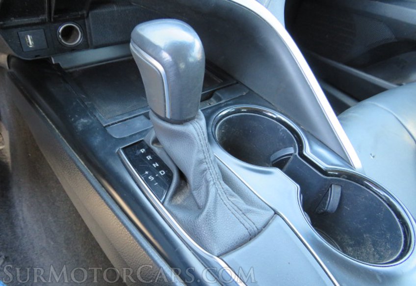 2020 Toyota Camry - Image 40