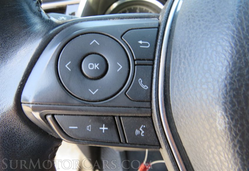 2020 Toyota Camry - Image 34