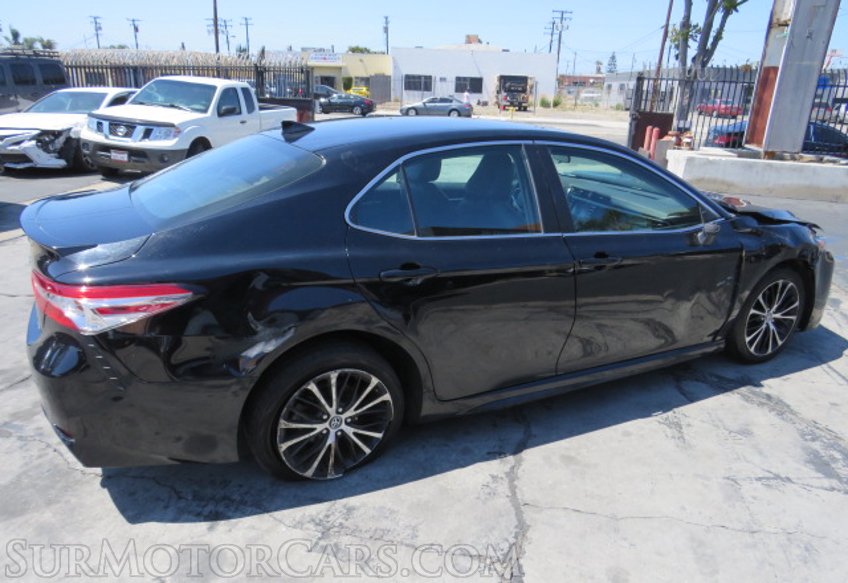 2020 Toyota Camry - Image 5