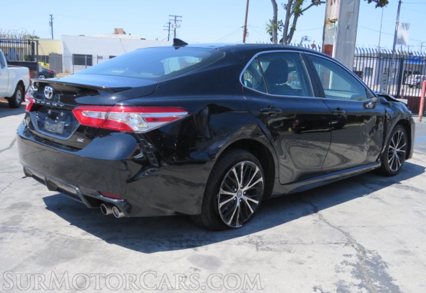 2020 Toyota Camry - Image 7