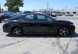 2020 Toyota Camry - Image 11