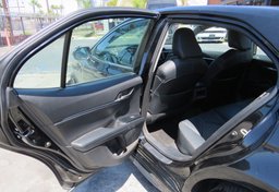 2020 Toyota Camry - Image 21