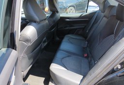 2020 Toyota Camry - Image 29