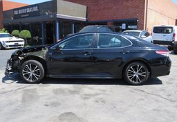 2020 Toyota Camry - Image 12